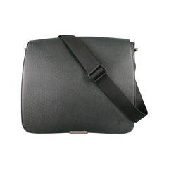 LOUIS VUITTON -VIKTOR- Black Leather Messenger Shoulder Bag
