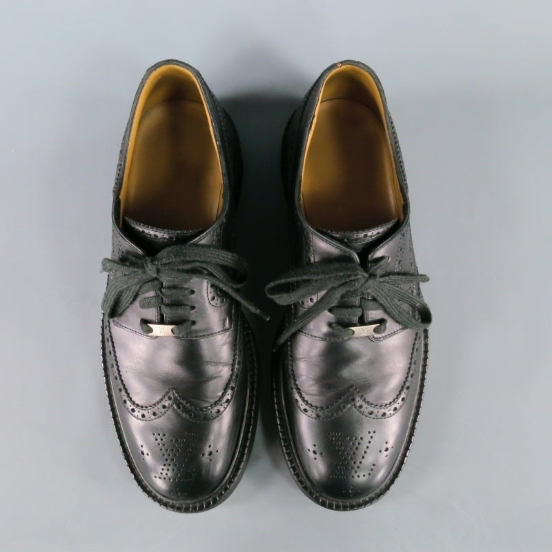 LOUIS VUITTON Size 10.5 Black Leather Wingtip Lace Up In Excellent Condition In San Francisco, CA