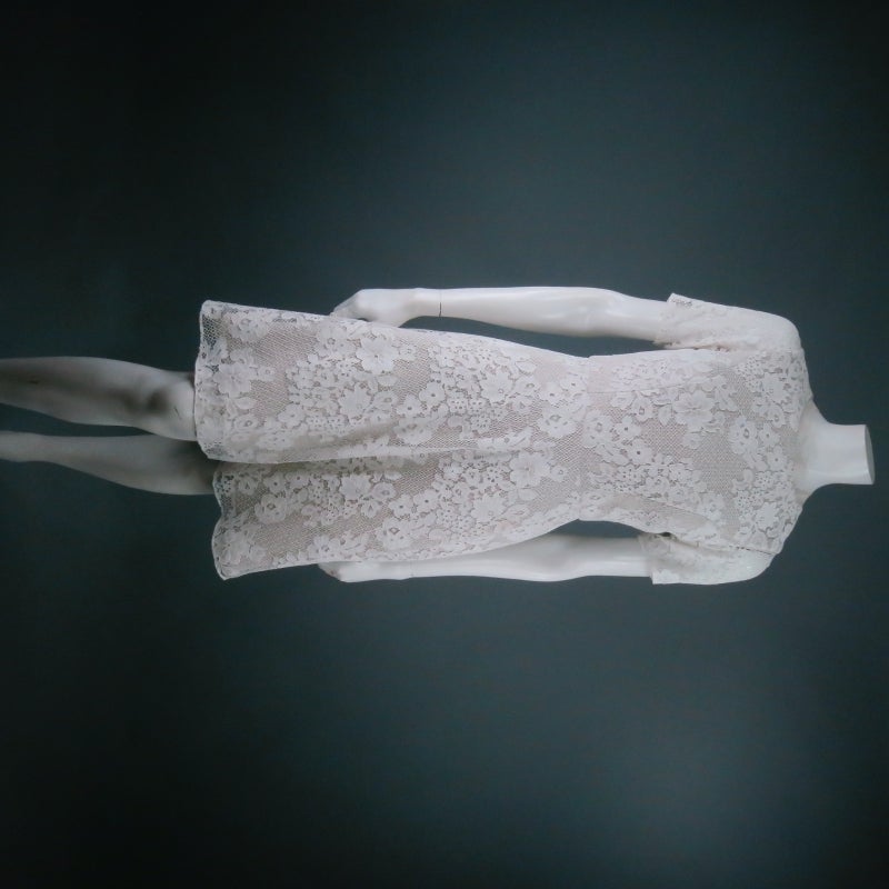 MONIQUE LHUILLIER Size 4 Off White Crochet Lace Cocktail Dress 1