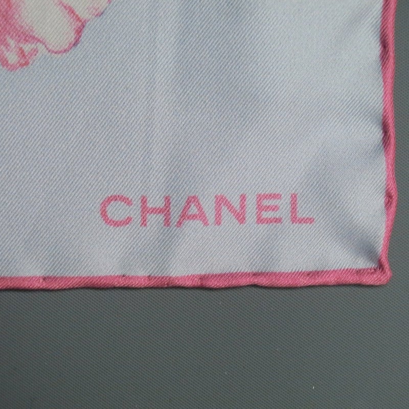 CHANEL Blue & Pink Floral -CC- Logo Silk Pocket Square In Excellent Condition In San Francisco, CA