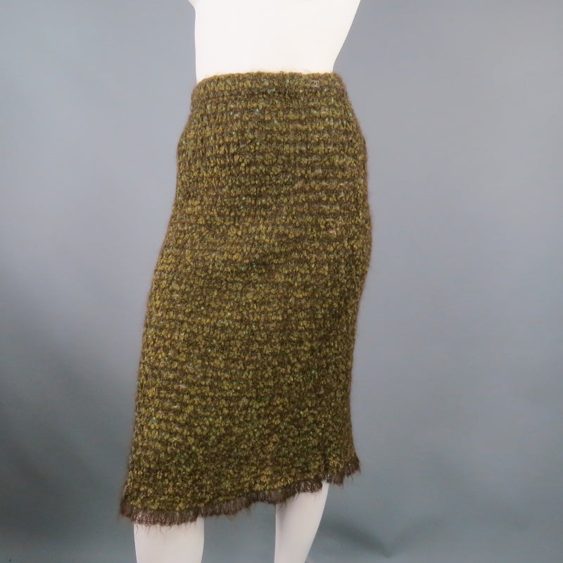 1998's CHANEL Size 4 Olive Boucle Textured Mohair blend Skirt / Sweater 4