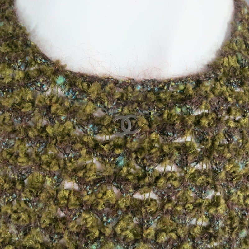 Women's 1998's CHANEL Size 4 Olive Boucle Textured Mohair blend Skirt / Sweater