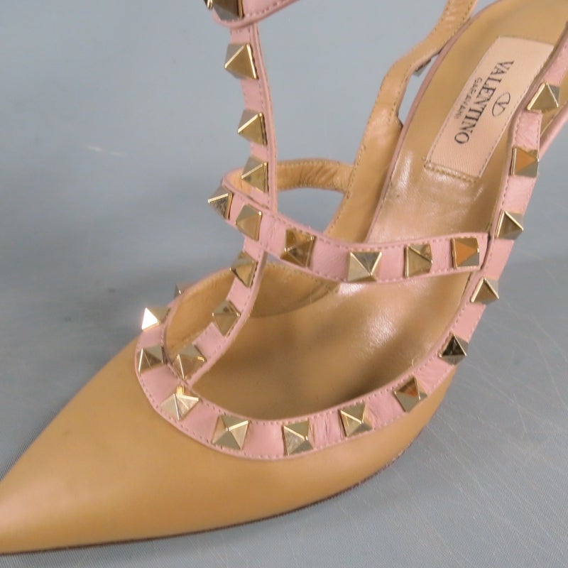 VALENTINO Size 8 Tan Leather -ROCKSTUD- Studded Slingback T Strap Pumps In New Condition In San Francisco, CA