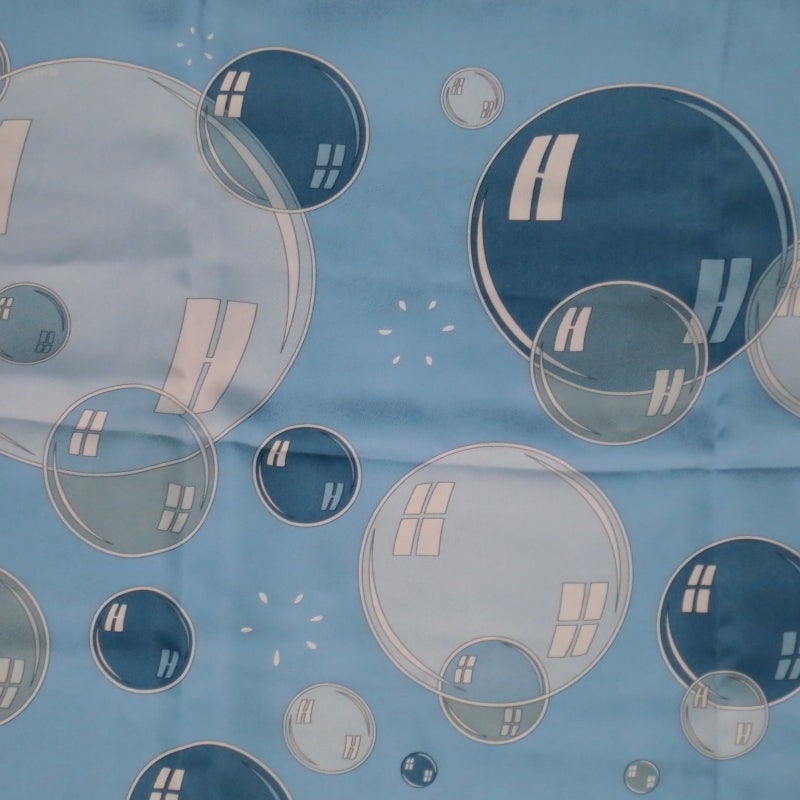 HERMES -Bal De Bulles- Light Blue Bubble Print Silk Scarf In New Condition In San Francisco, CA