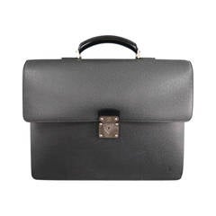 LOUIS VUITTON Black NEO ROBUSTO 2 Taiga Textured Leather Briefcase Bag