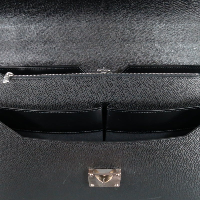 Men's LOUIS VUITTON Black NEO ROBUSTO 2 Taiga Textured Leather Briefcase Bag