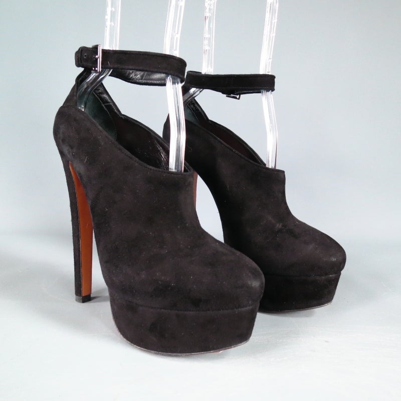 ALAIA Size 8 Black Suede Ankle Strap Platform Booties In New Condition In San Francisco, CA