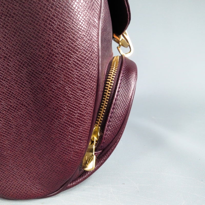 LOUIS VUITTON Acajou Taiga Textured Leather Burgundy CASSIAR Back Pack 3