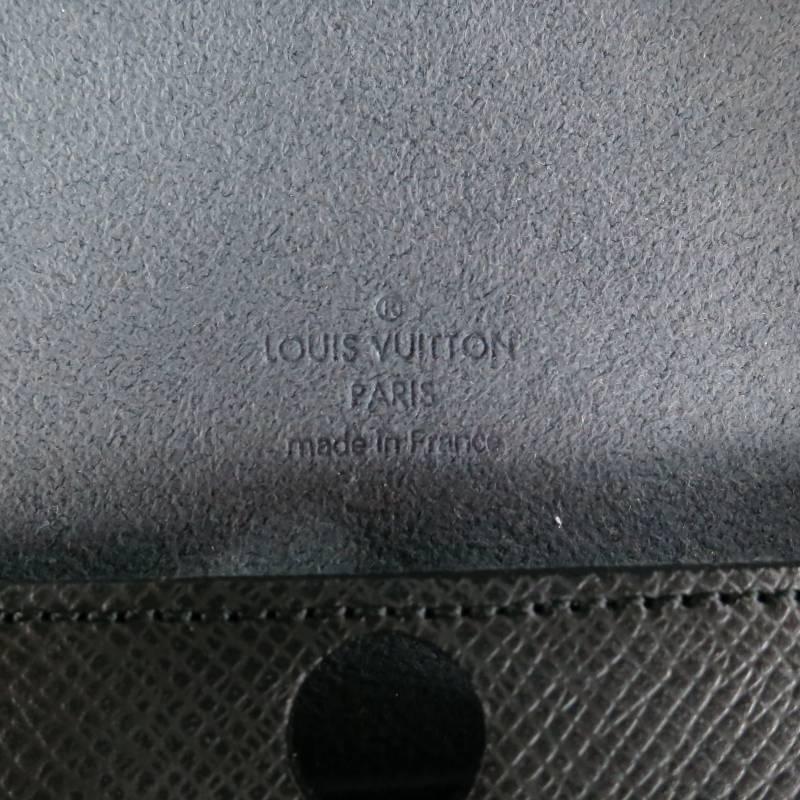 LOUIS VUITTON Black Taiga Leather iPad Case 3