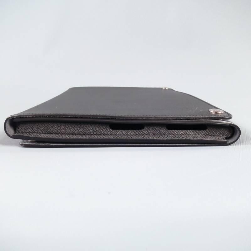 Women's or Men's LOUIS VUITTON Black Taiga Leather iPad Case