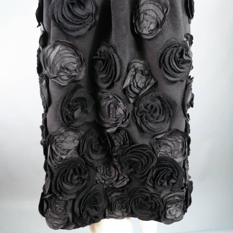 OSCAR DE LA RENTA Size 6 Black Wool / Angora Floral Embellished Skirt 2006 1