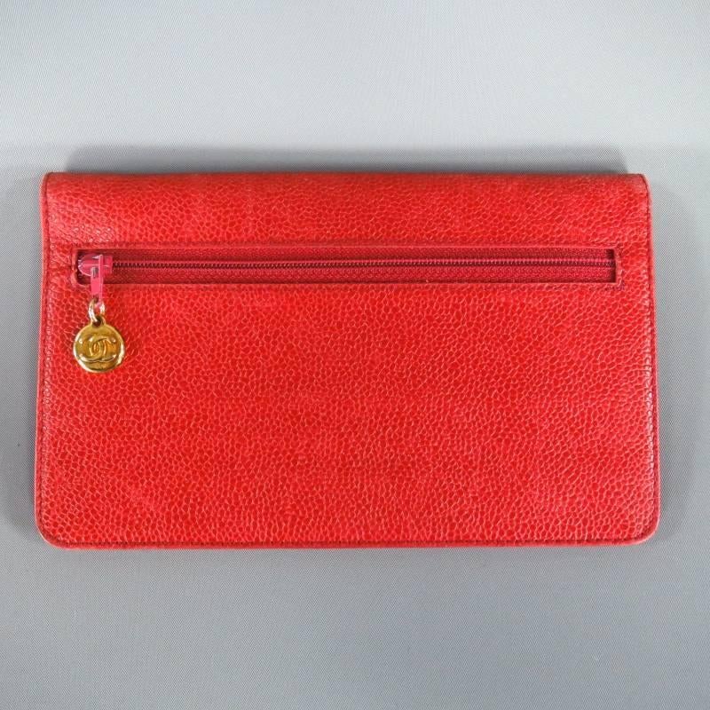 Vintage CHANEL Red Pebbled Caviar Leather Compartment Wallet In Good Condition In San Francisco, CA
