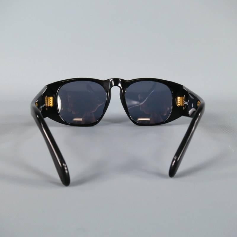 Vintage CHANEL Black Acetate Gold CC Logo 01451 Sunglasses In Excellent Condition In San Francisco, CA