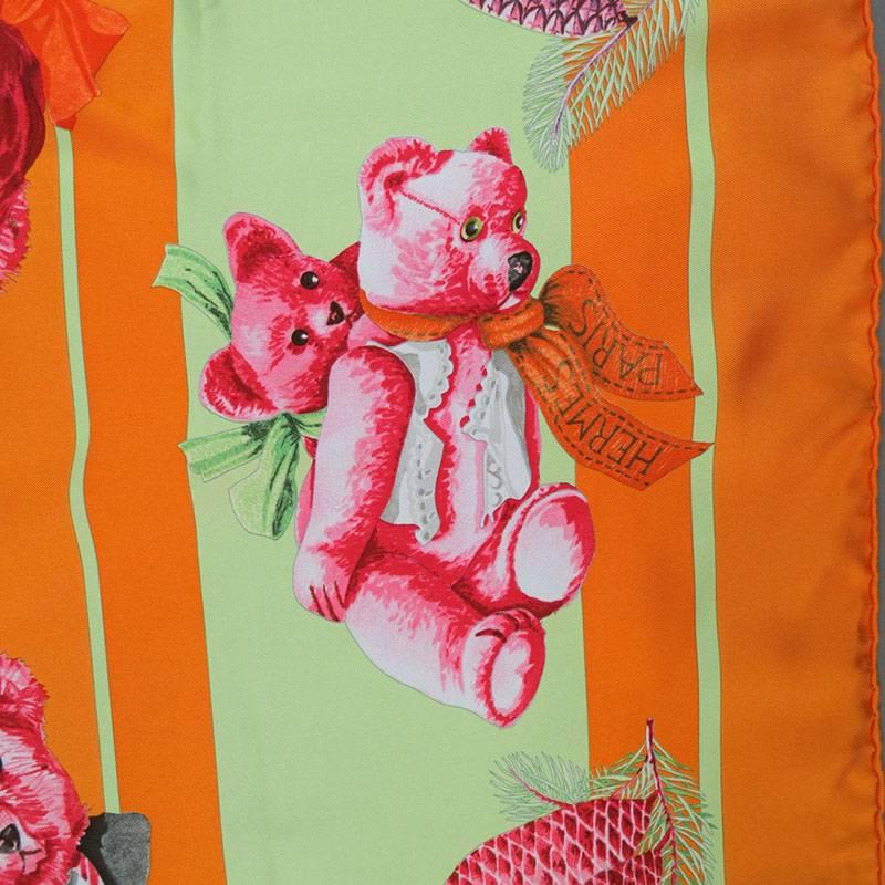 HERMES Orangefarbene Seide -Confidents des Coeurs- Rot & Blauer Teddybär-Schal 4
