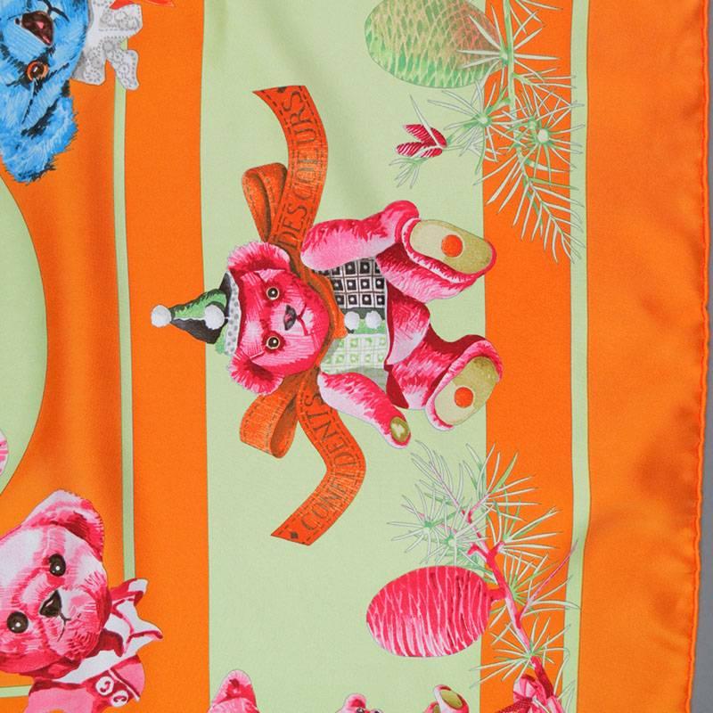HERMES Orangefarbene Seide -Confidents des Coeurs- Rot & Blauer Teddybär-Schal 6