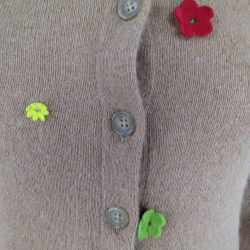 D&G Size S Tan Wool Blend Floral Applique Cardigan Turtleneck Sweater Set 3