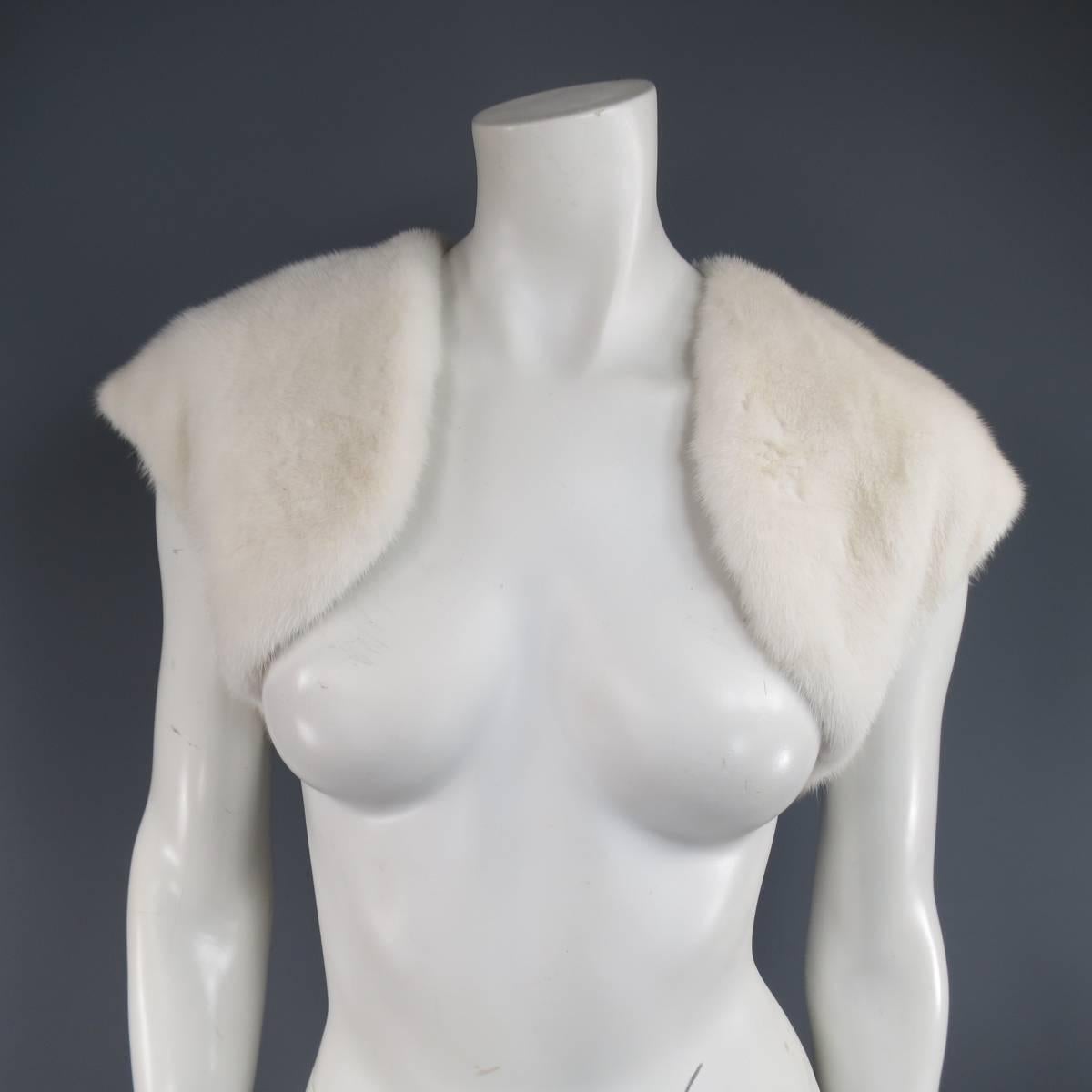 MARY MCFADDEN Size M Cream Cropped Bolero Vest Shrug In Excellent Condition In San Francisco, CA