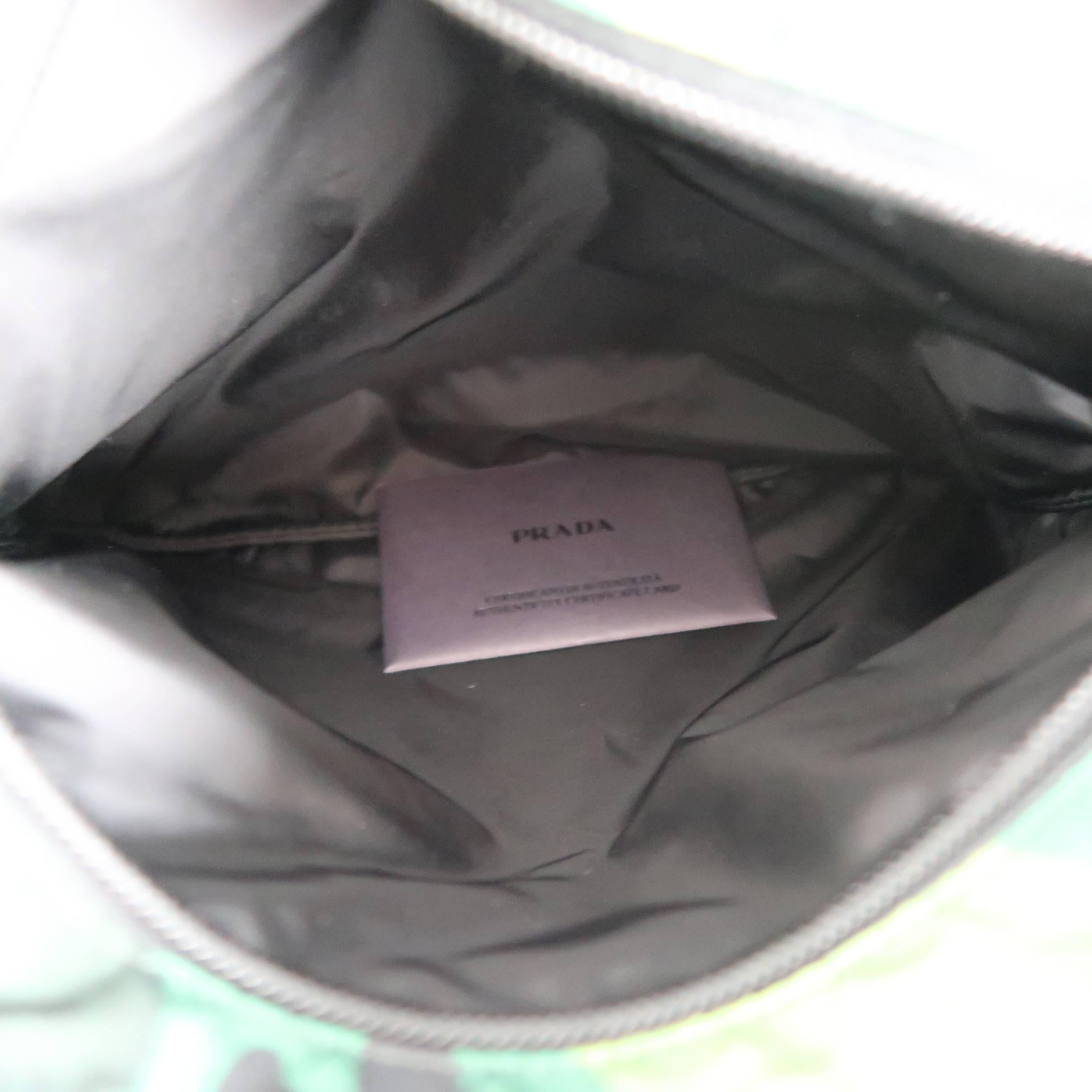PRADA Green Distressed Camouflage Nylon Tessuto Crossbody Bag In Excellent Condition In San Francisco, CA
