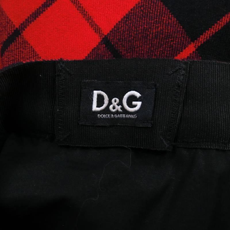 D&G Size 2 Red & Black Plaid Lana Wool Pleated Crinoline Skirt 5
