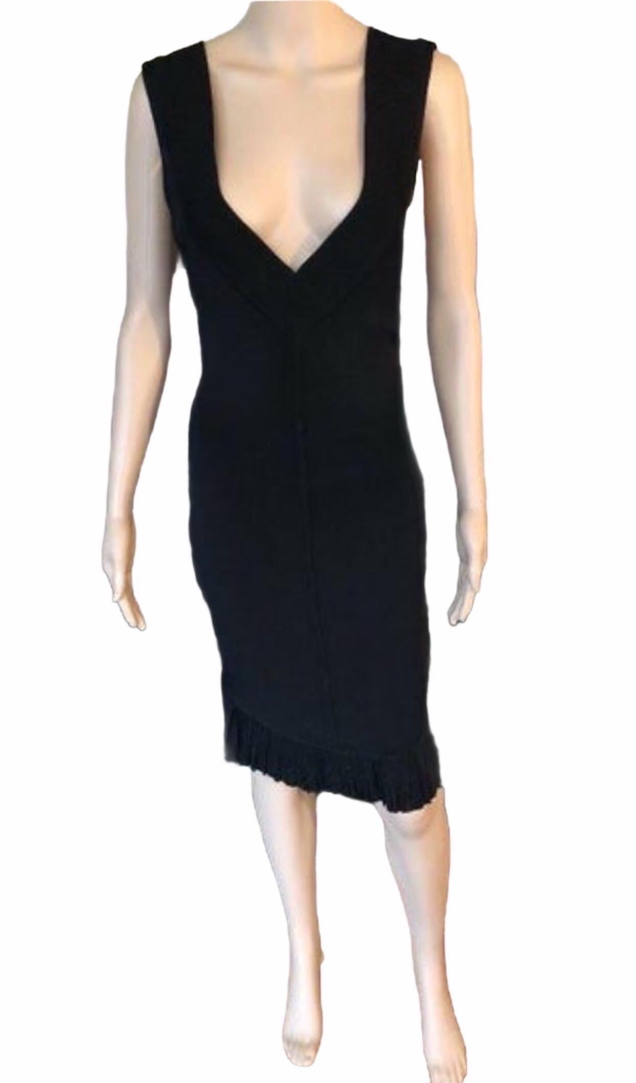 Azzedine Alaia S/S 1990 Vintage Fitted Plunged Décolleté Open Back Dress S

Black Alaia knit sleeveless mini dress with deep V neck and pleated accent hem.

All Eyes on Alaïa

For the last half-century, the world’s most fashionable and adventuresome