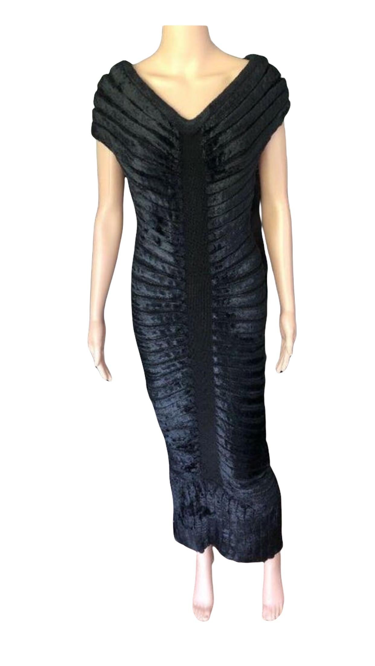 Azzedine Alaia S/S 1994 Vestido largo vintage negro de chenilla en venta 3
