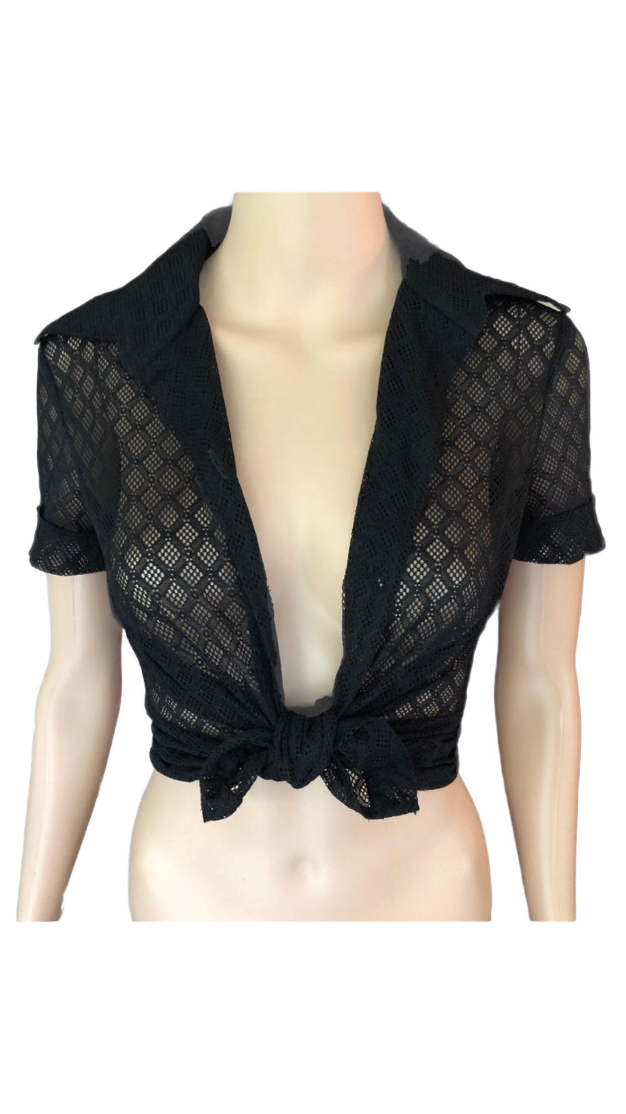 Chemise noire vintage Dolce & Gabbana boutonnée à œillets en maille transparente et dentelle  en vente 5