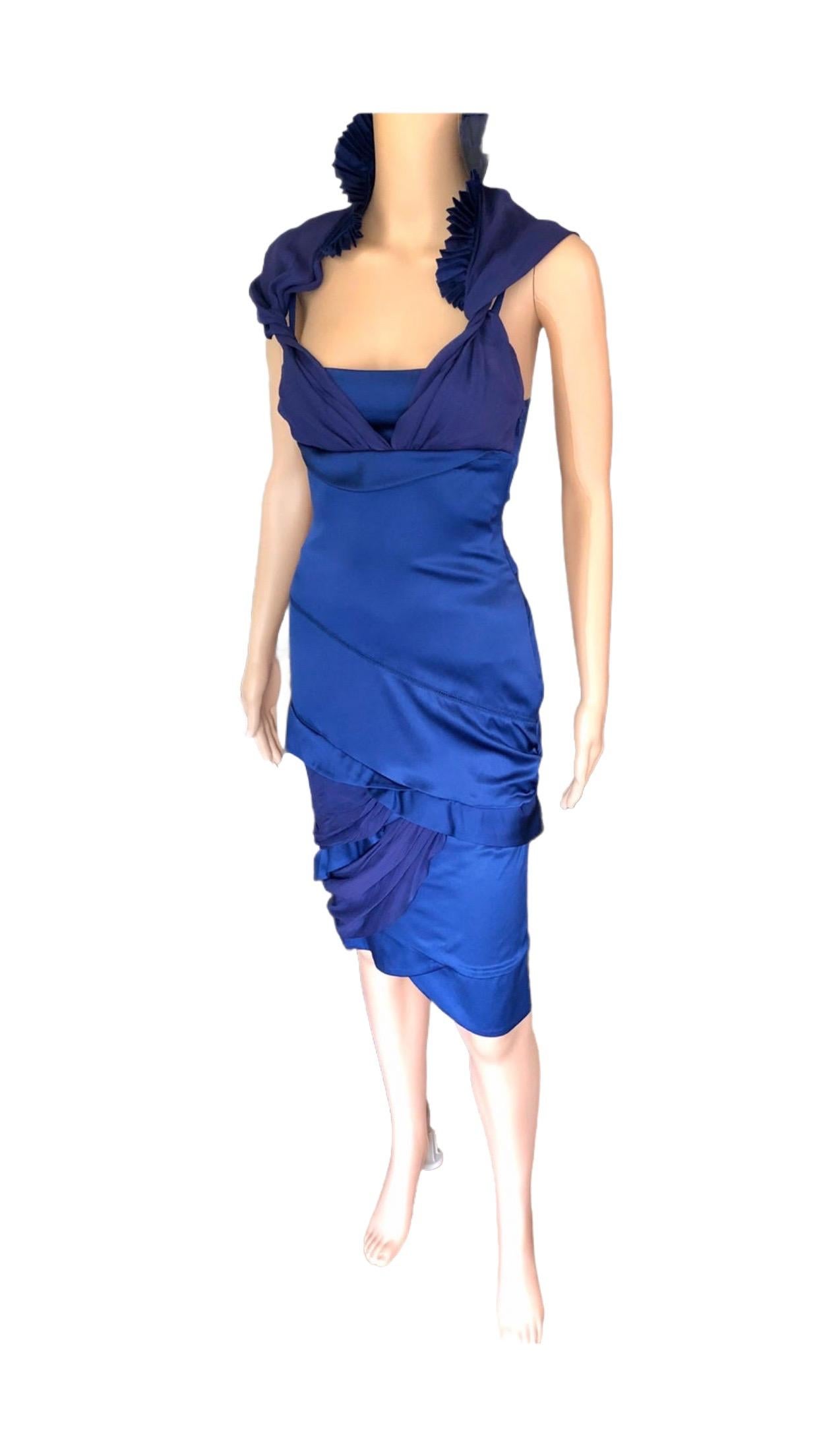 Gucci F/W 2005 Runway Plunging Neckline Cutout Back Silk Blue Dress For Sale 6