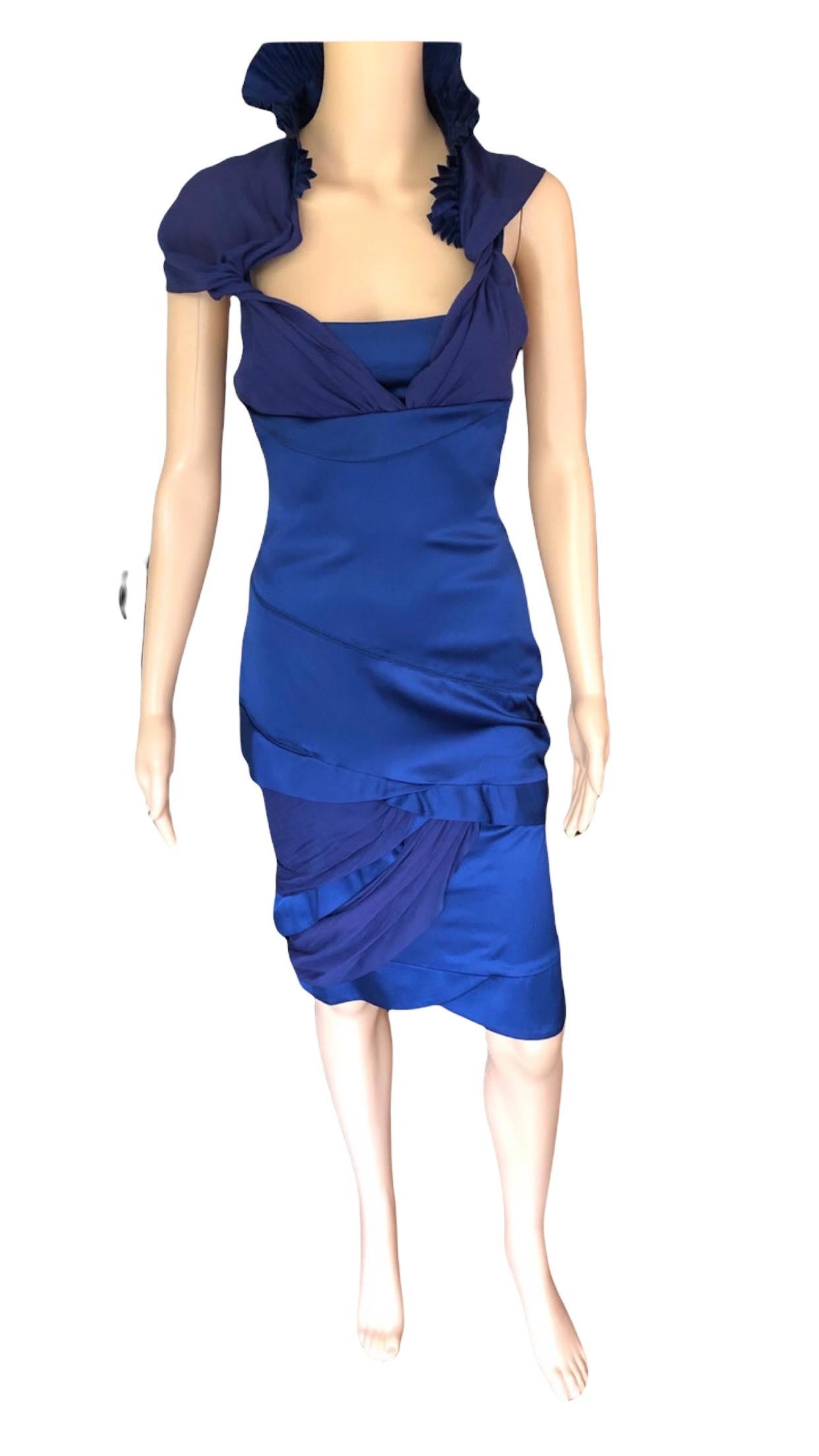 Gucci F/W 2005 Runway Plunging Neckline Cutout Back Silk Blue Dress For Sale 8
