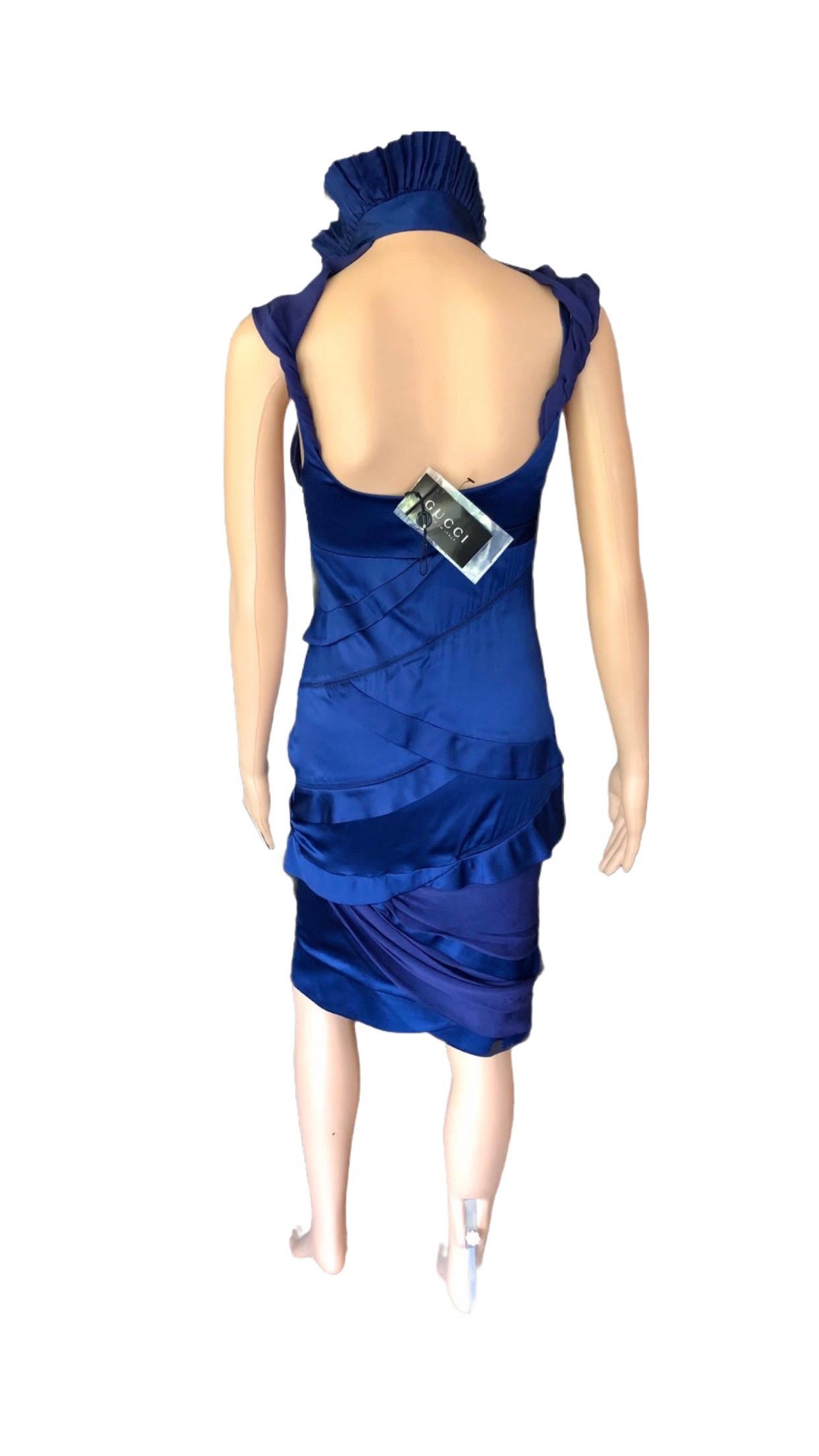 Gucci F/W 2005 Runway Plunging Neckline Cutout Back Silk Blue Dress For Sale 10