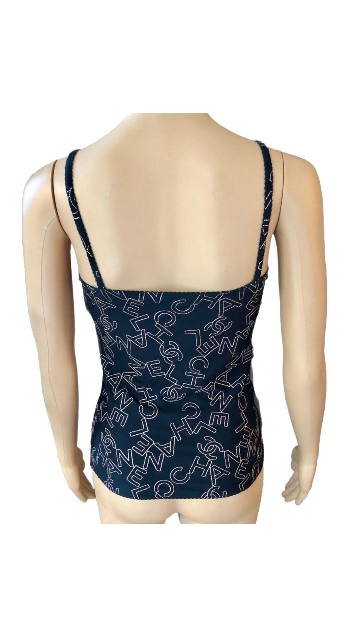 Top Chanel A/I 2005 con logo e monogramma in vendita 3
