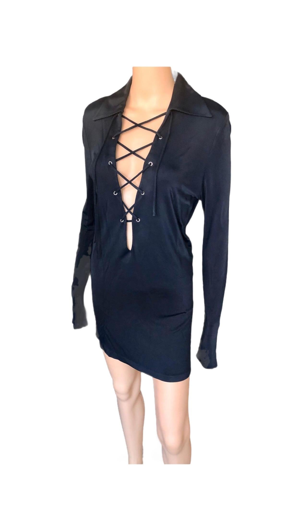 Tom Ford for Gucci S/S 1996 Plunging Lace-Up Black Tunic Micro Mini Dress For Sale 2