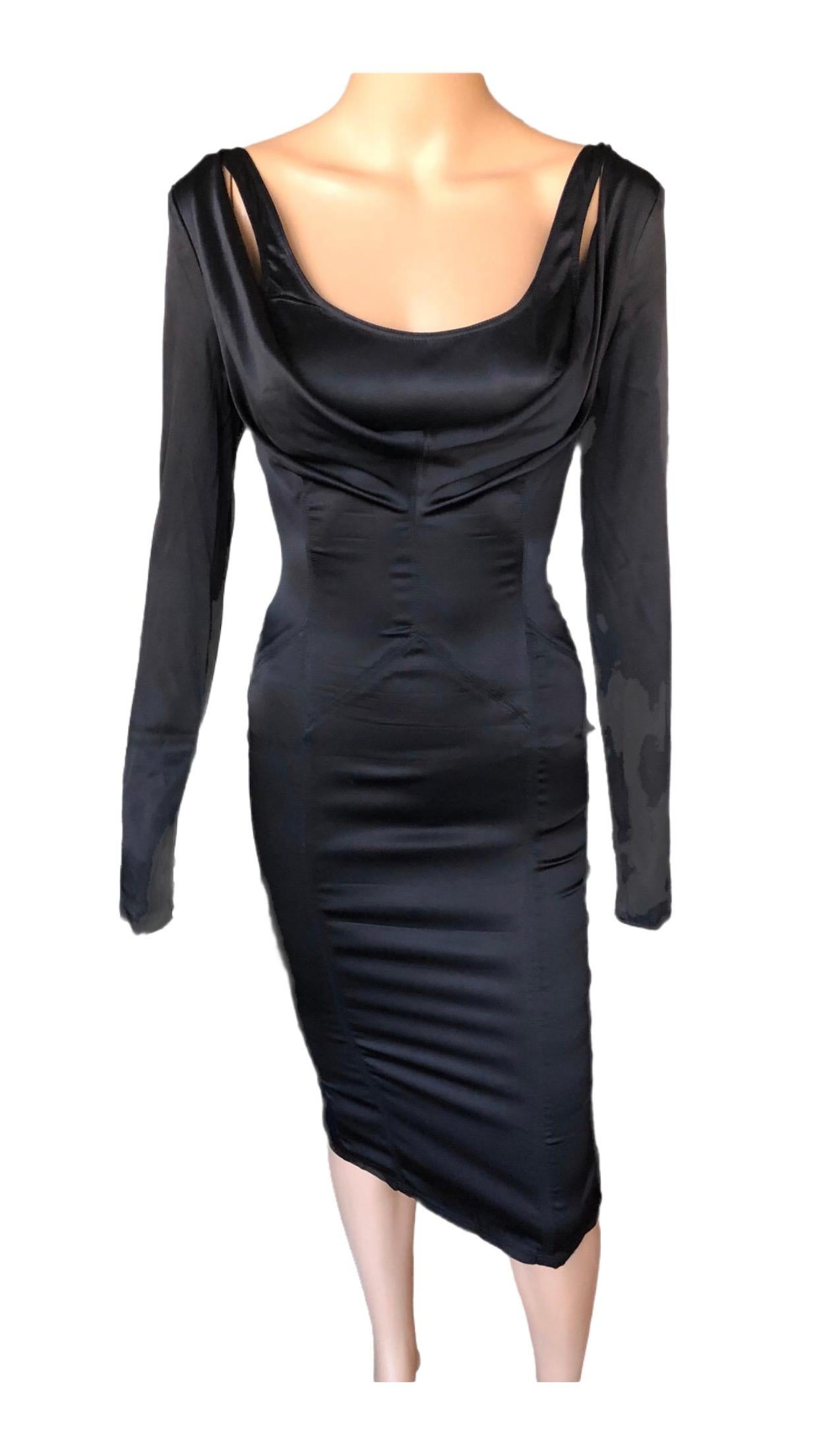 Tom Ford for Gucci F/W 2003 Cold Shoulder Silk Black Dress For Sale 4
