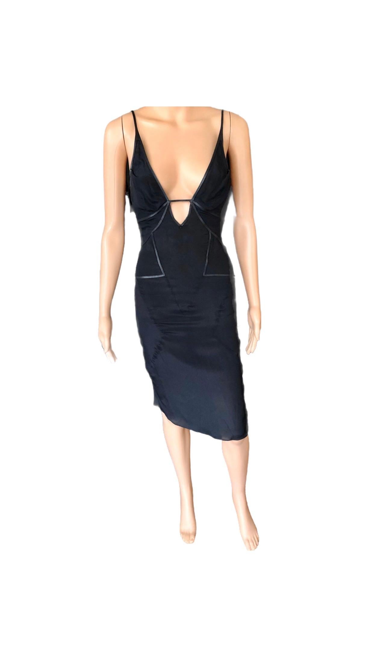 Gucci by Tom Ford S/S 2004 Cutout Plunged Neckline Black Dress For Sale 5