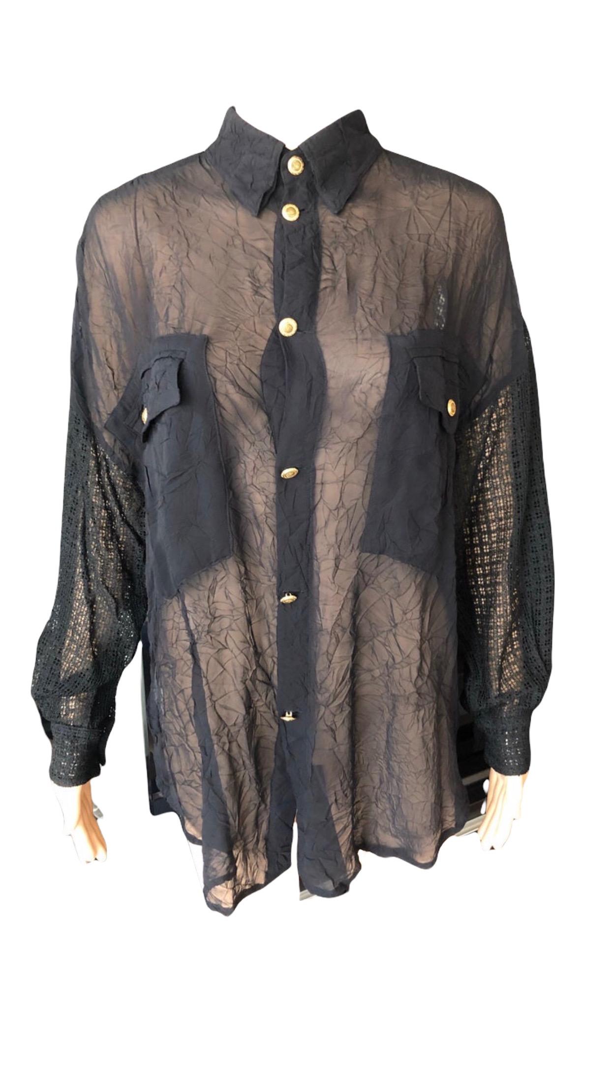 Gianni Versace c. 1990 Vintage Schwarzes Shirt-Bluse-Top aus durchsichtigem Seidennetz im Angebot 10