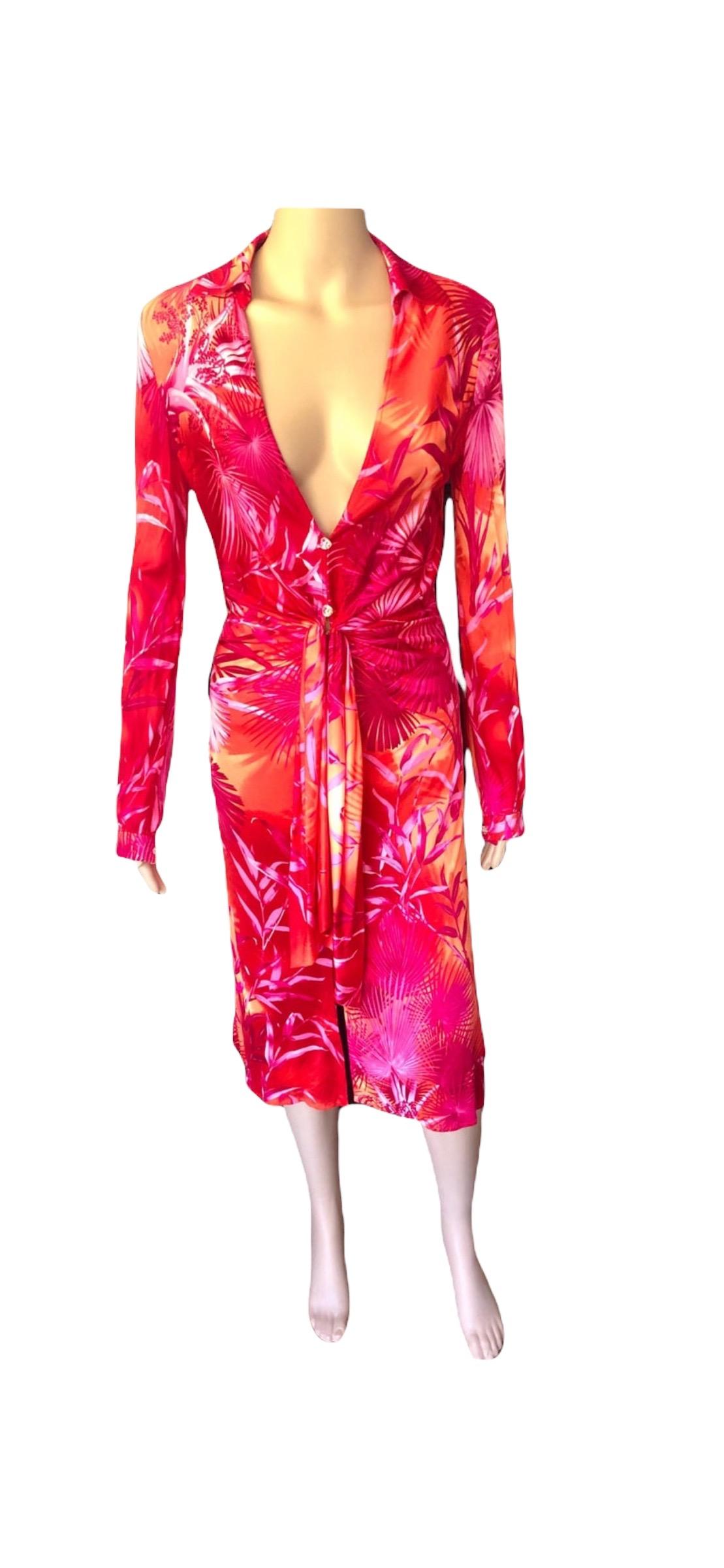 Gianni Versace Runway S/S 2000 Vintage Tropical Print Plunging Neckline Dress For Sale 2