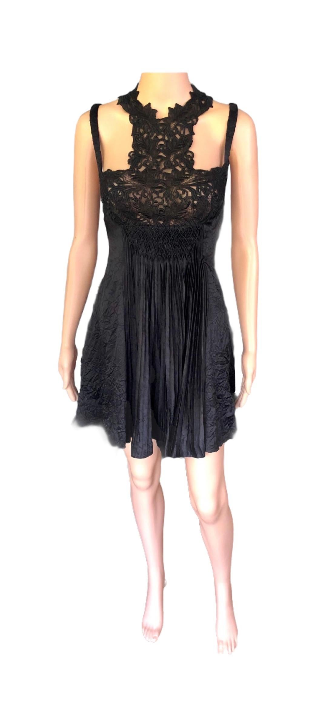 Gianni Versace S/S 1994 Runway Couture Vintage Crinkle Silk Lace Black Dress For Sale 5