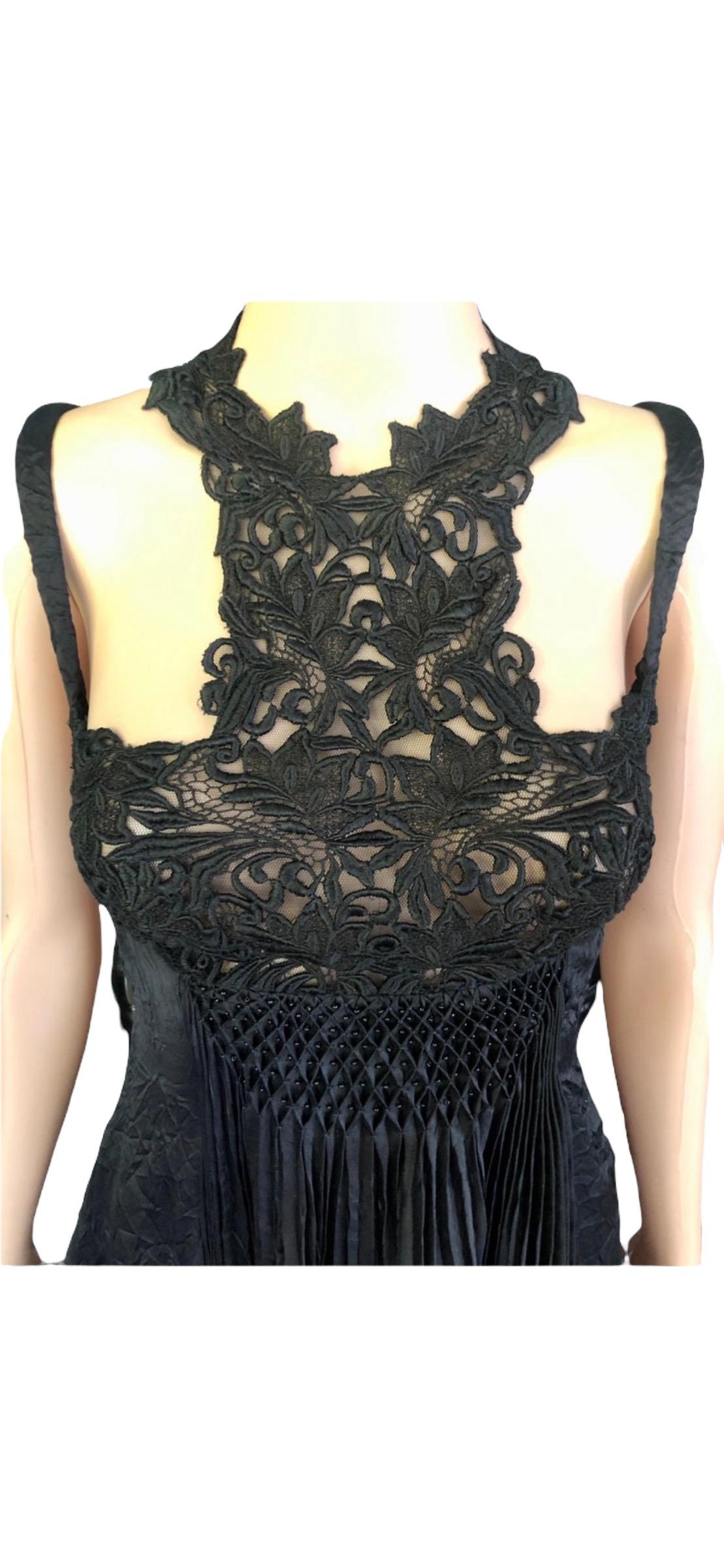 Gianni Versace S/S 1994 Runway Couture Vintage Crinkle Silk Lace Black Dress For Sale 7
