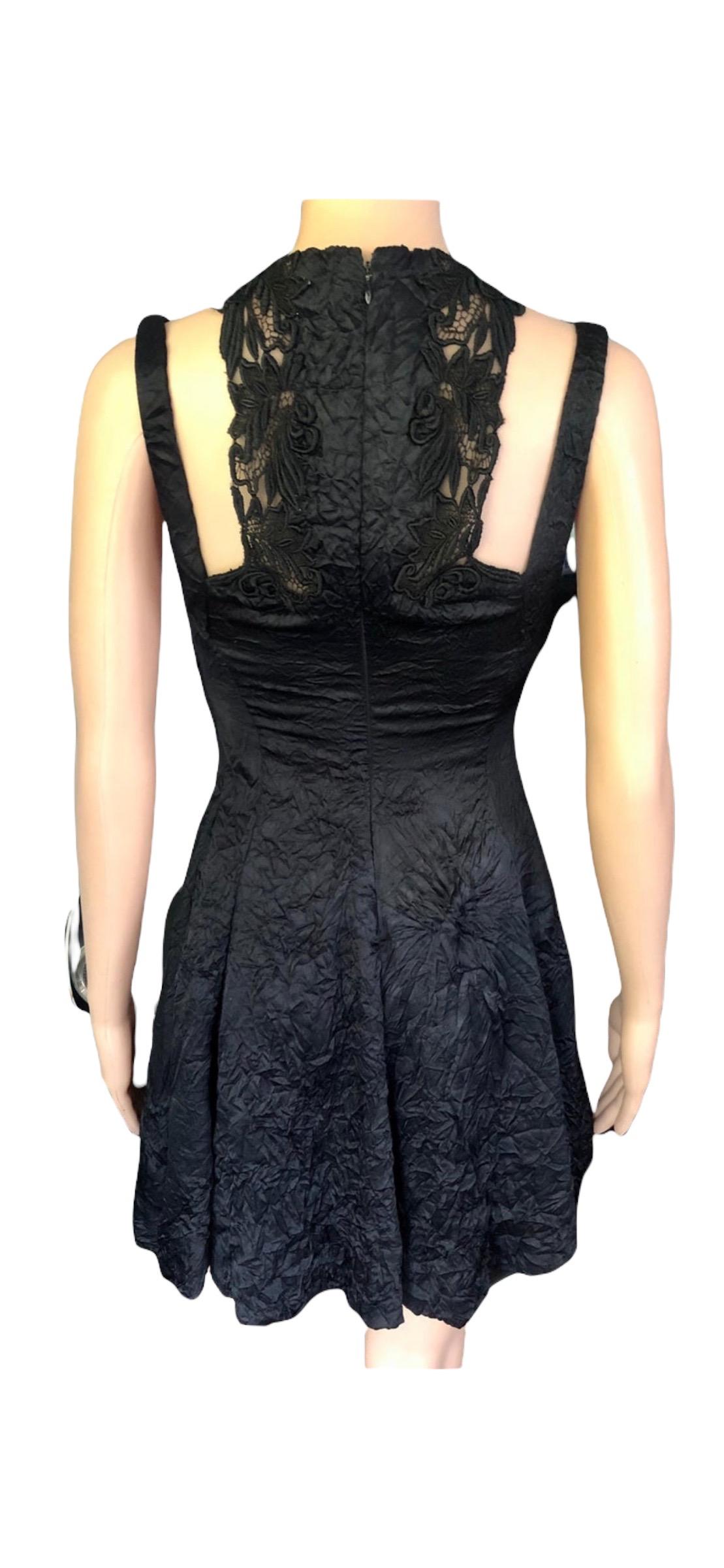 Gianni Versace S/S 1994 Runway Couture Vintage Crinkle Silk Lace Black Dress For Sale 9