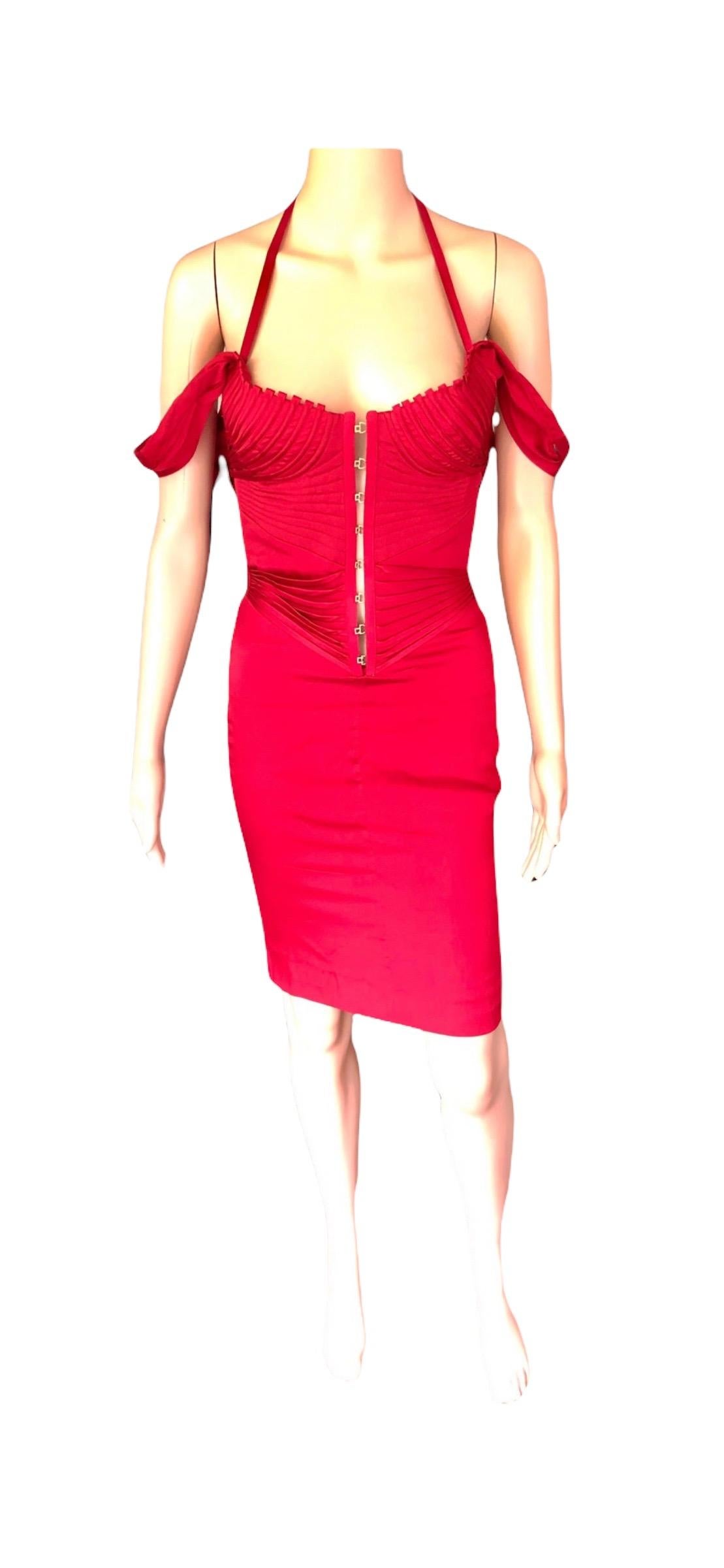 Tom Ford für Gucci F/W 2003 Laufsteg Bustier Korsett Seide Rotes Kleid 6