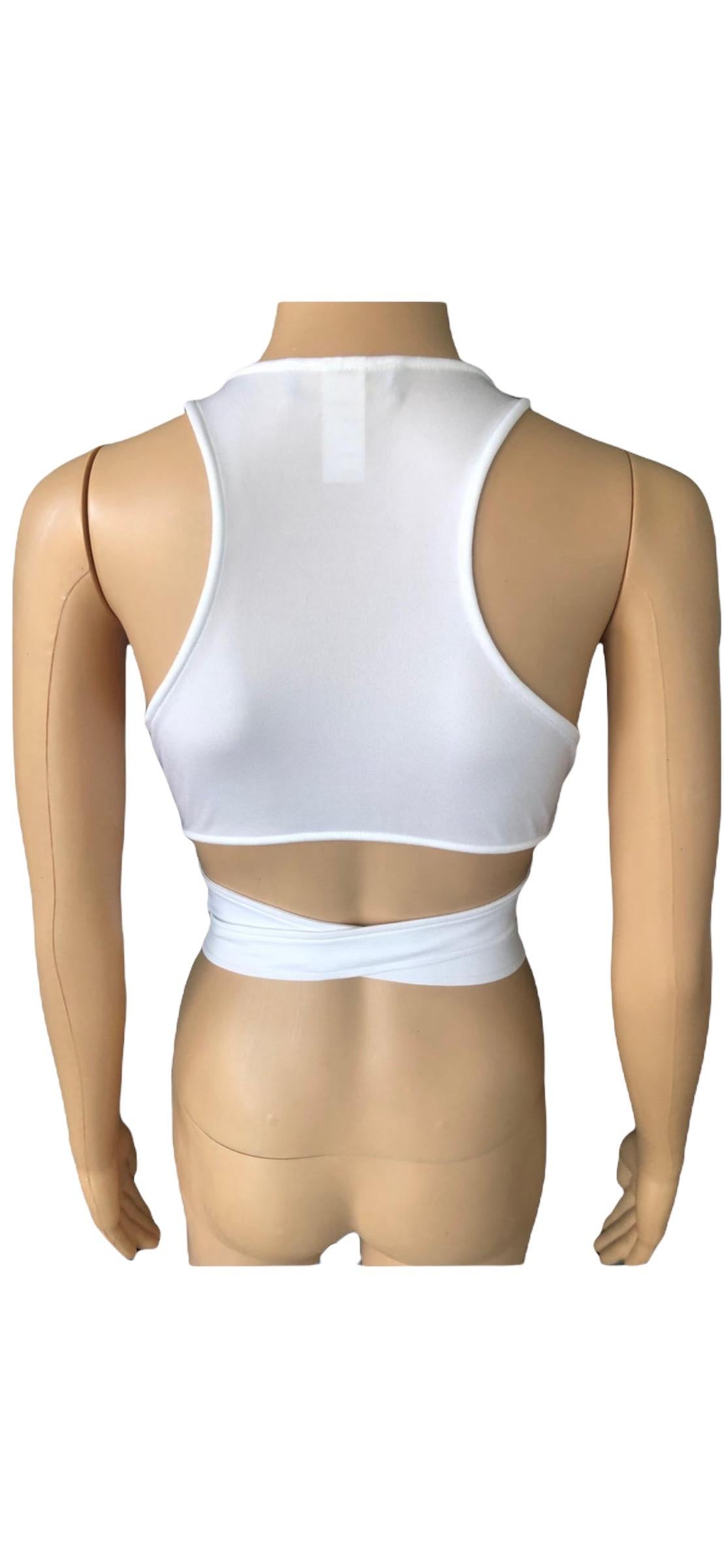 Versace F/S 2005 Tief ausgeschnittenes Wickel-Crop-Top im Angebot 5