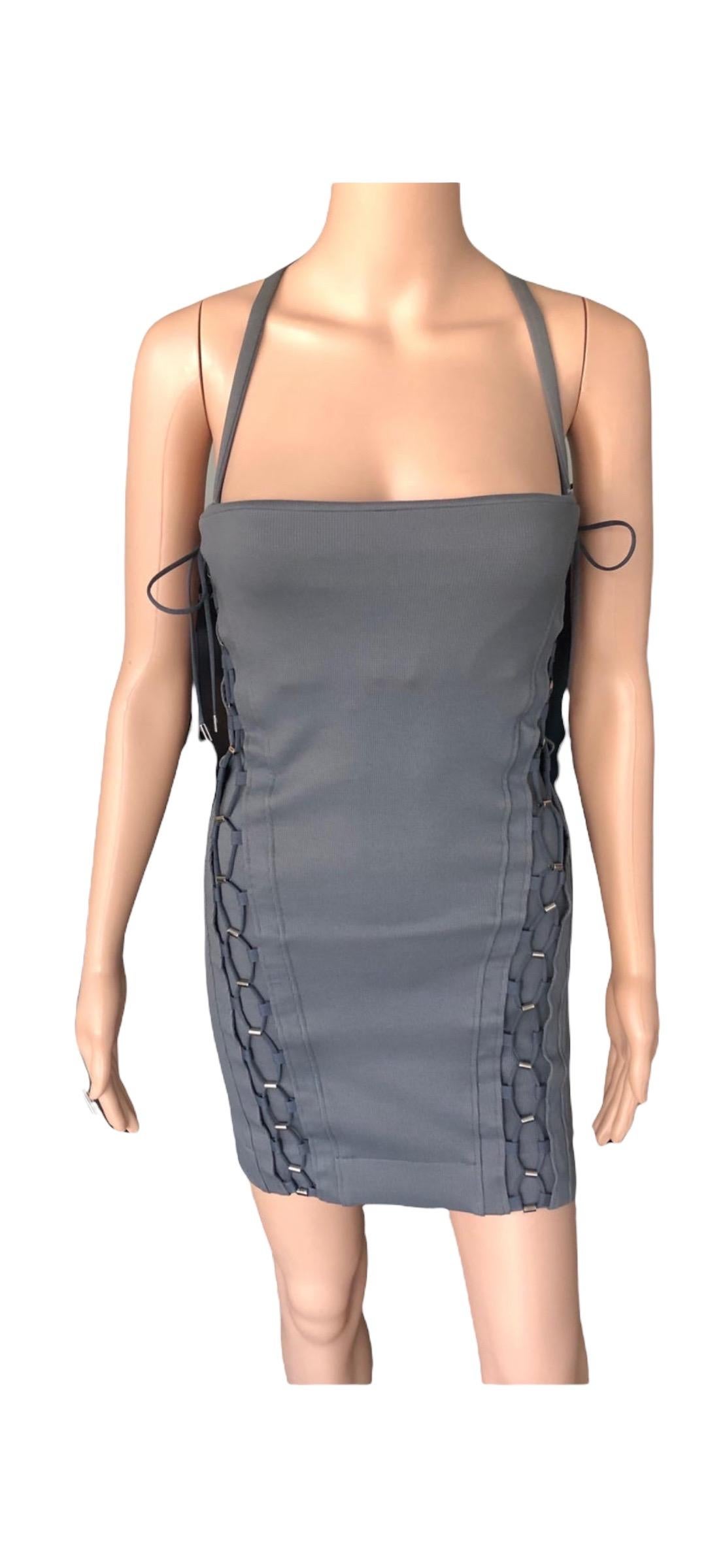 Gucci S/S 2010 Bodycon Lace Up Bandage Grey Mini Dress In Good Condition For Sale In Naples, FL