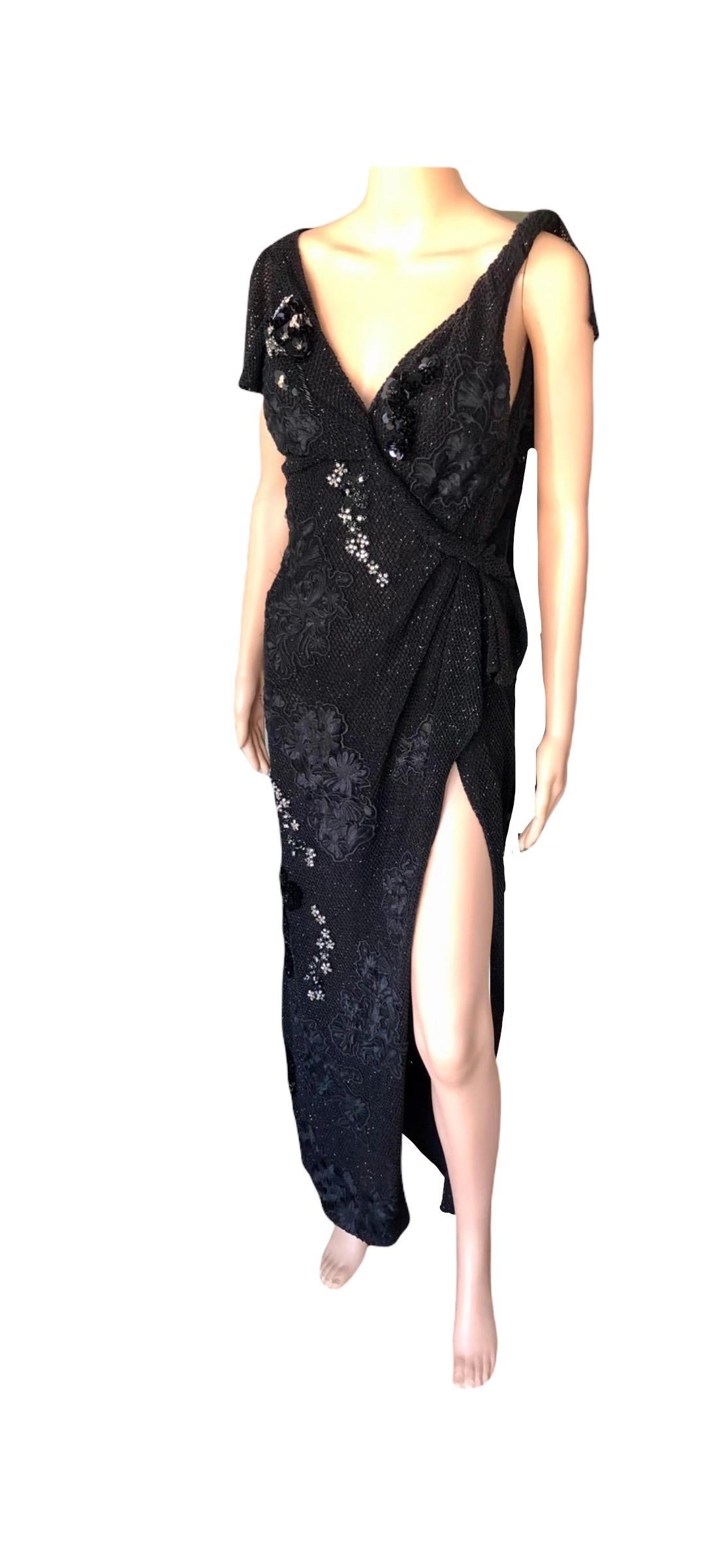 New Versace F/W2017 Runway Crystal Embellished Lace Backless Black Evening Gown  For Sale 6