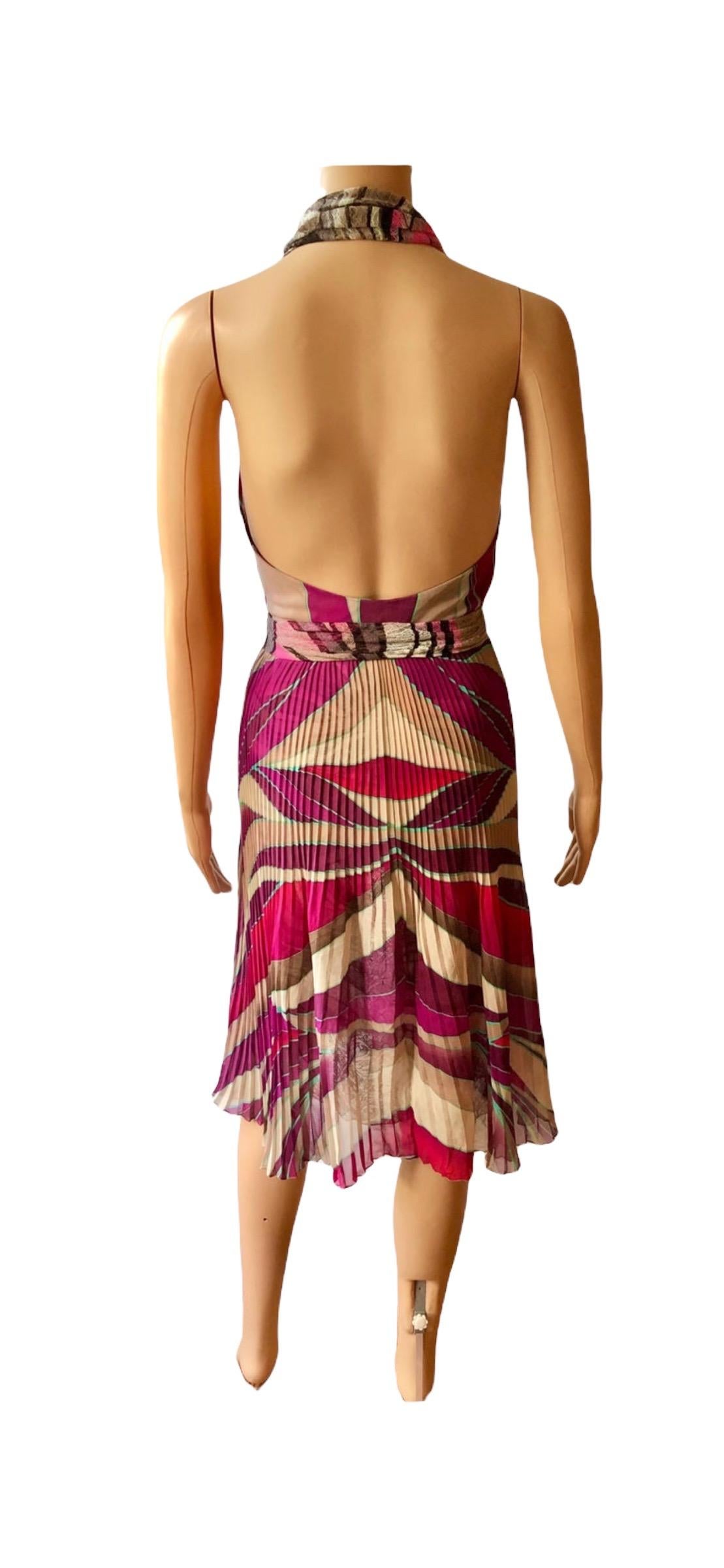 Gianni Versace F/W 2000 Runway Plunged Geometric Print Open Back Pleated Dress For Sale 3