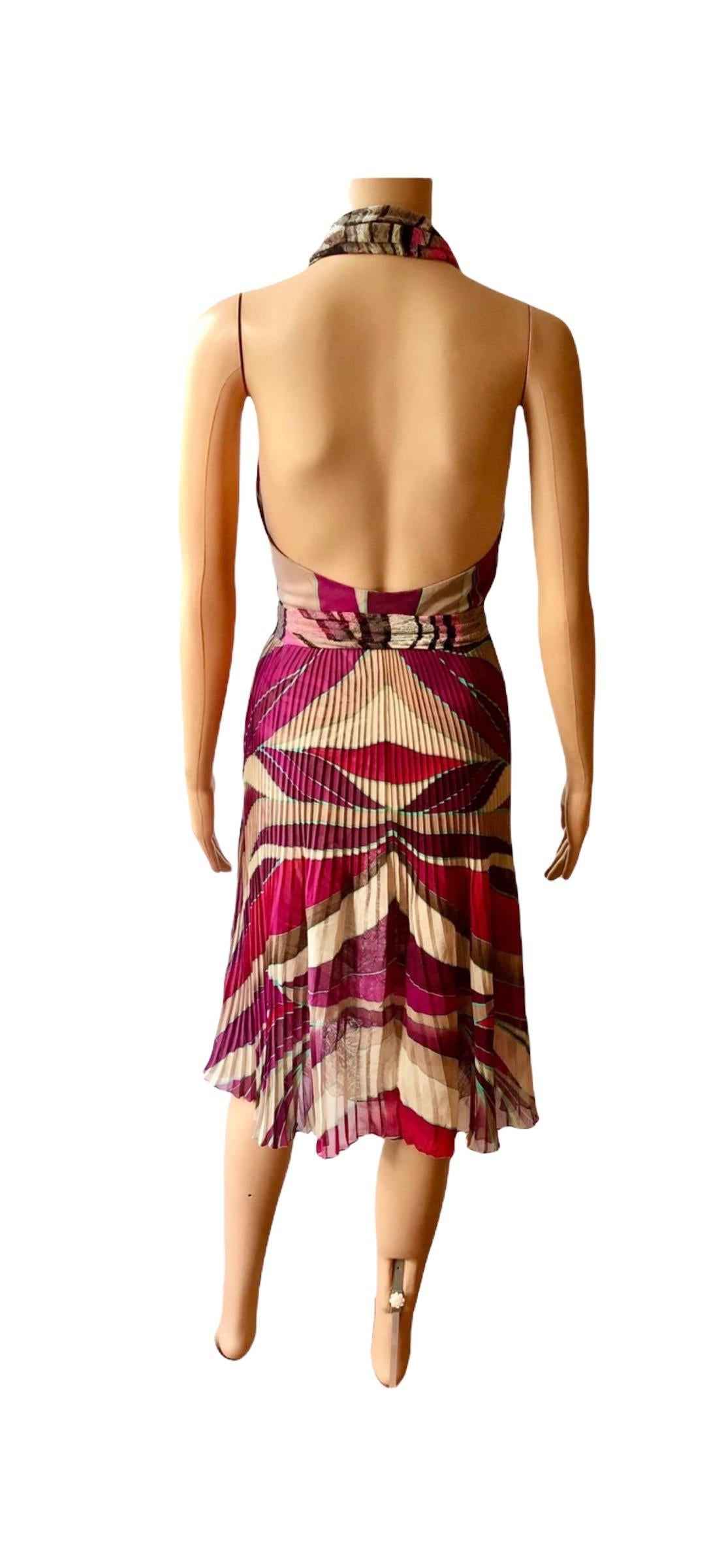 Gianni Versace F/W 2000 Runway Plunged Geometric Print Open Back Pleated Dress For Sale 7