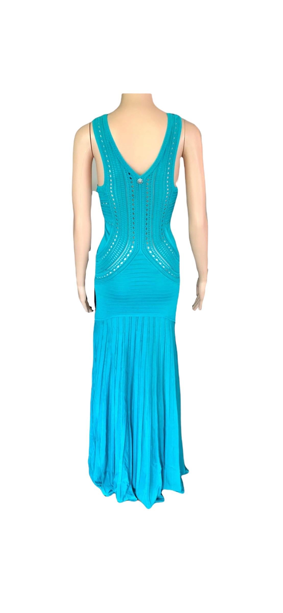 Roberto Cavalli Plunging Neckline Cutout Crochet Maxi Dress Gown  For Sale 3