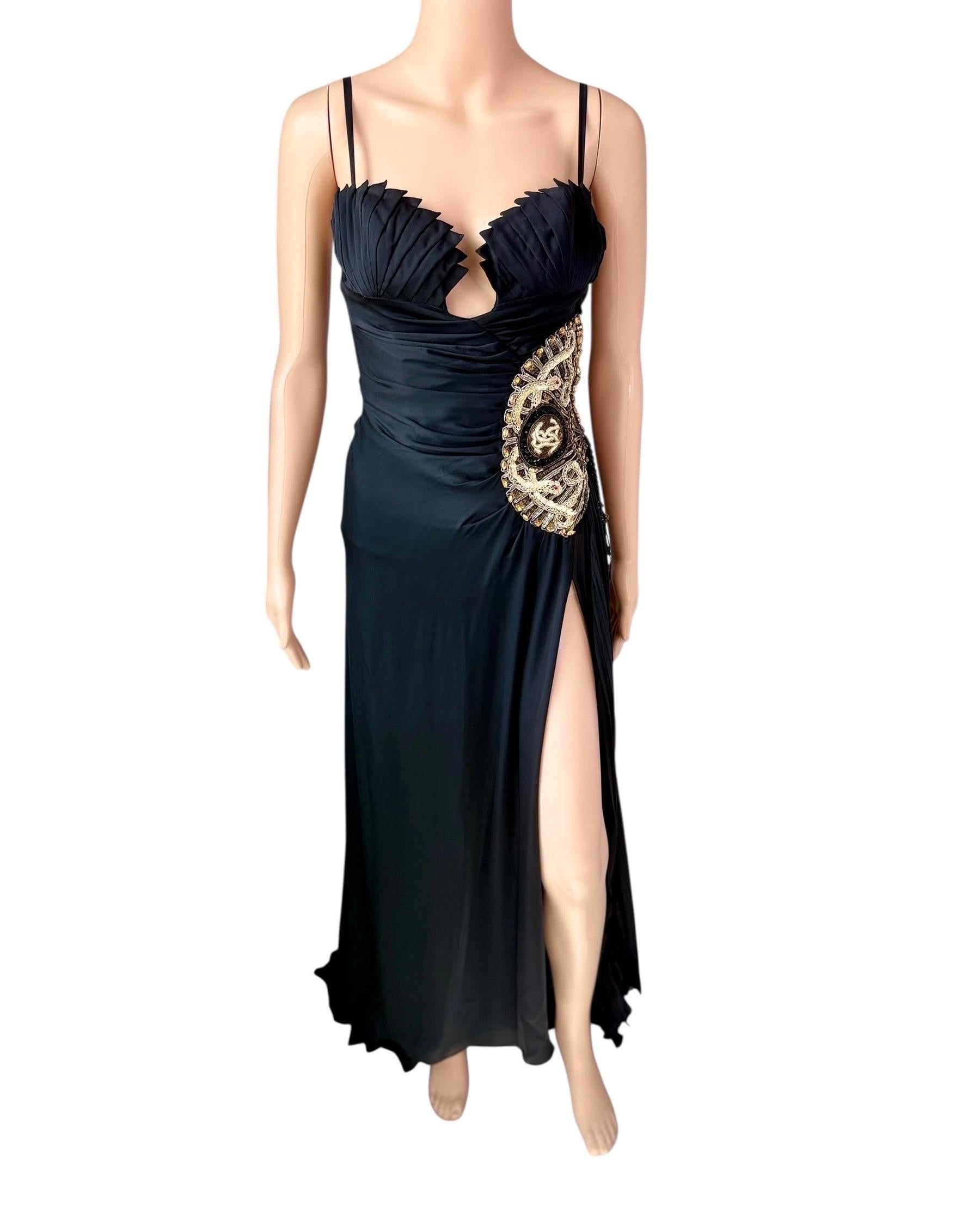 Roberto Cavalli F/W 2006 Menswear Runway Finale Look Bustier Embellished Fan Applique High Slit Corset Asymmetrical Train Evening Dress

Condition: Very good vintage condition, size tag has been removed, fits like IT 38/40 or S