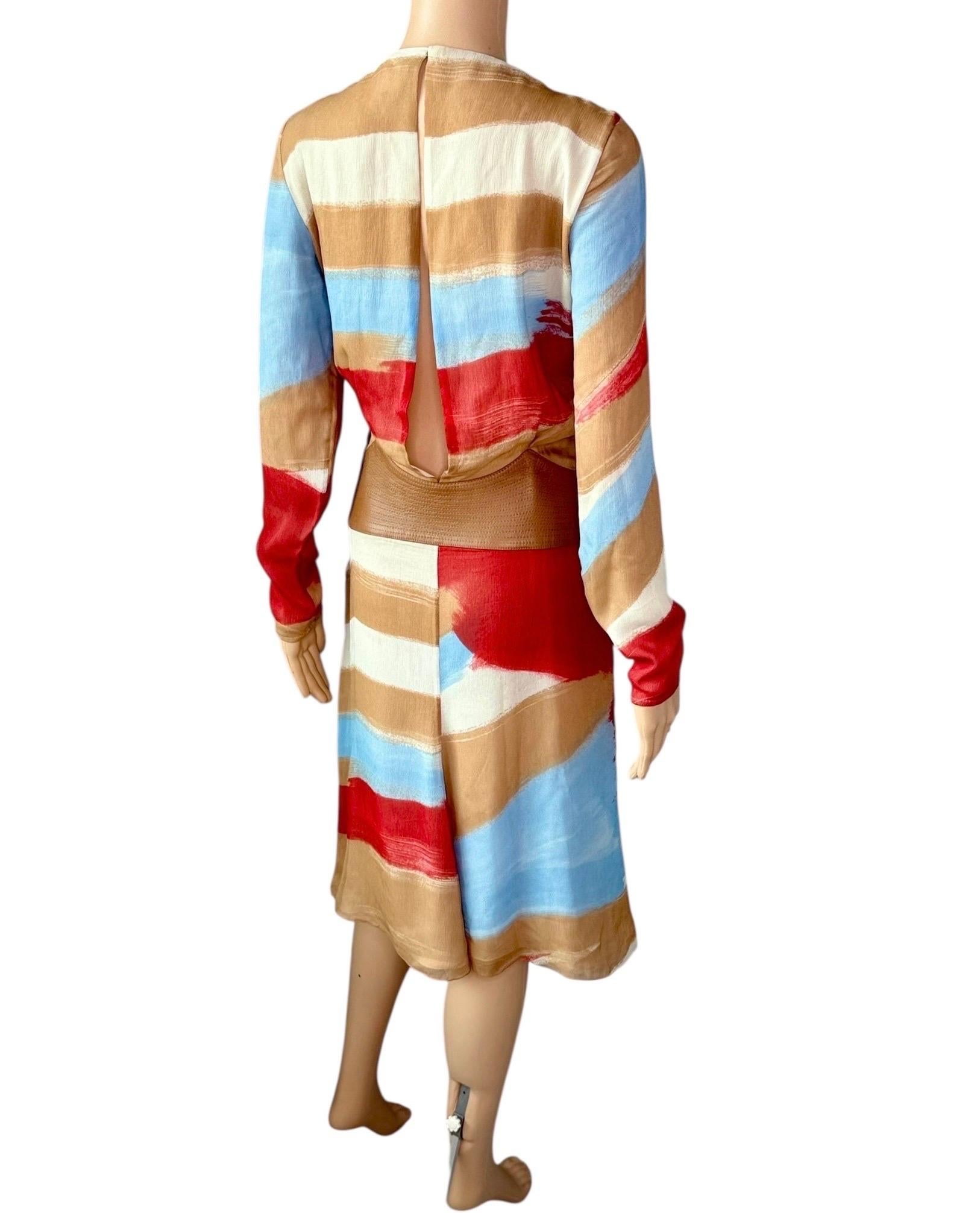 Gianni Versace F/W 2001 Runway Leather Cutout Keyhole Abstract Print Dress (Robe en cuir avec découpe et trou de serrure) en vente 8
