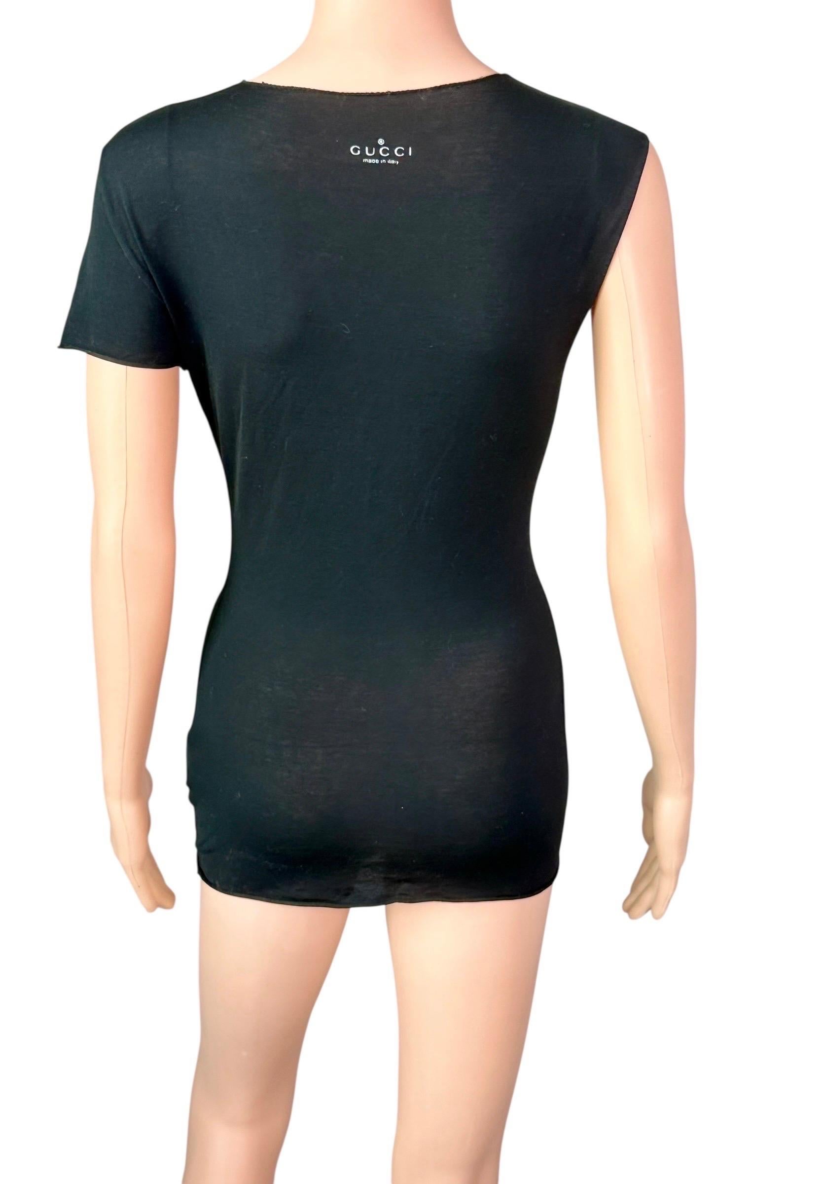Gucci by Tom Ford per la P/E 2001: ritaglio della passerella e micro-abito trasparente, T-Shirt Crop Top In condizioni buone in vendita a Naples, FL