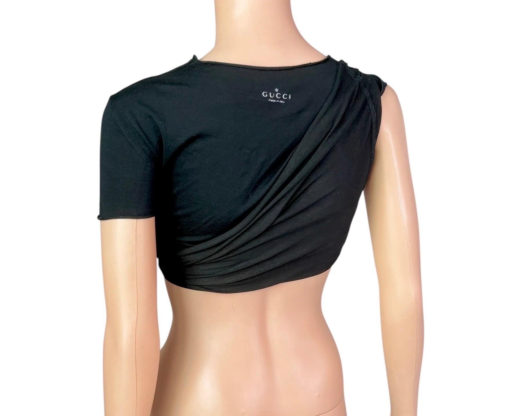 Gucci by Tom Ford per la P/E 2001: ritaglio della passerella e micro-abito trasparente, T-Shirt Crop Top in vendita 4