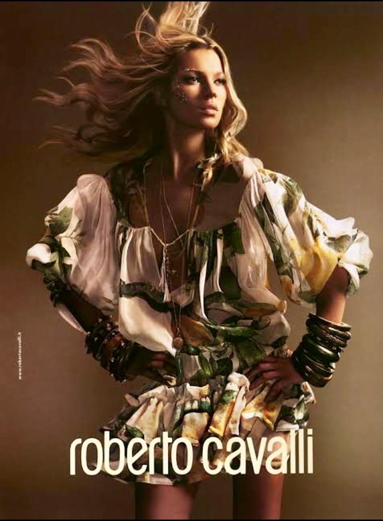 Roberto Cavalli S/S 2005 Runway Lemon Print Plunging Neckline Mini Dress en vente 9